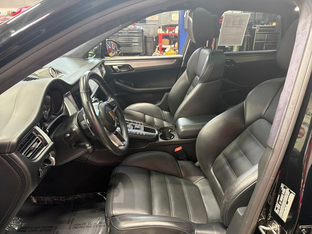 2020 Porsche Macan Turbo