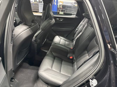 2023 Volvo XC60 Recharge Plug-In Hybrid T8 Plus Bright Theme