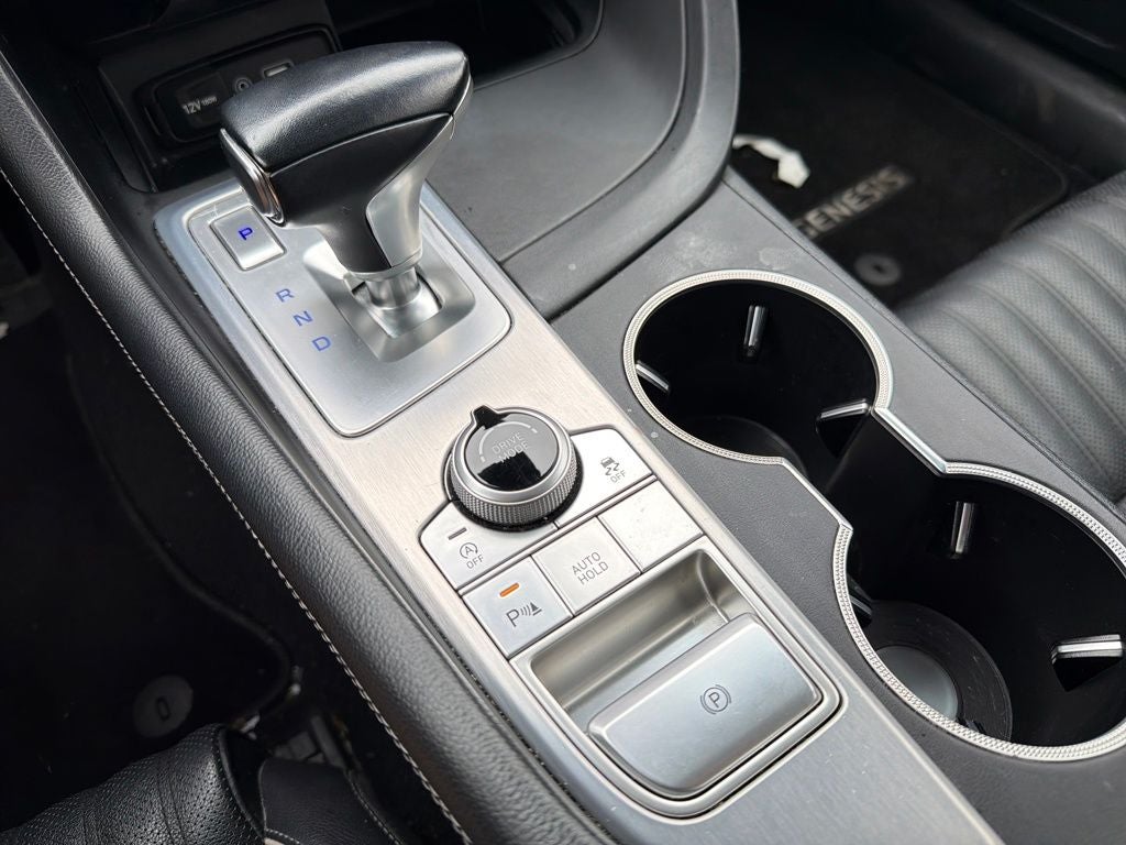 2021 Genesis G70 2.0T