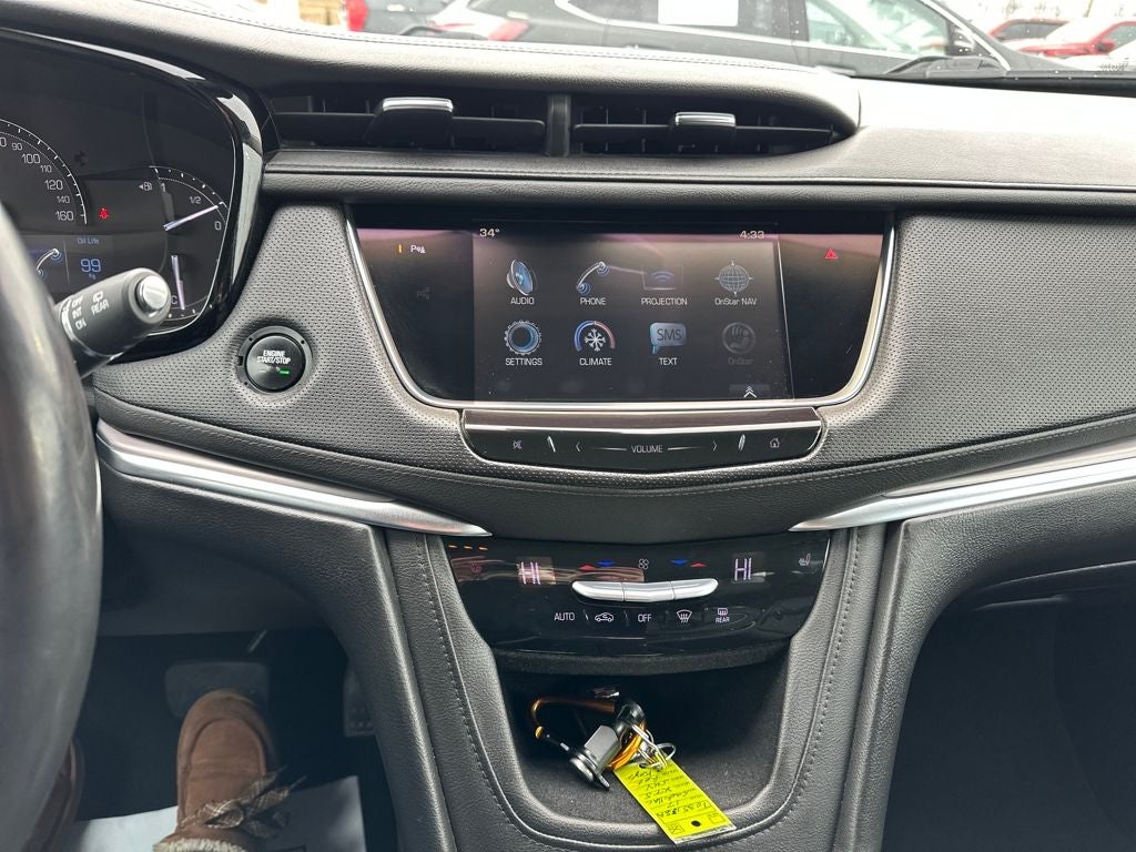 2017 Cadillac XT5 Luxury