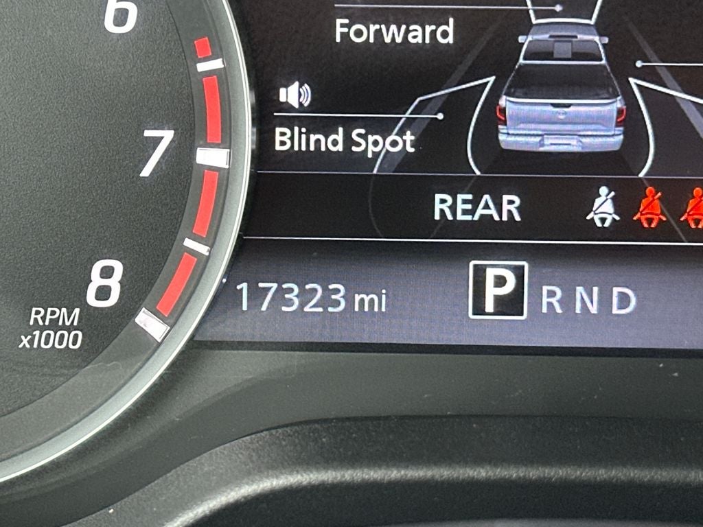 2024 Nissan Titan SV