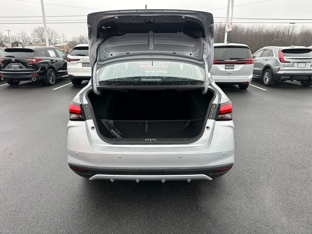 2024 Nissan Versa 1.6 S