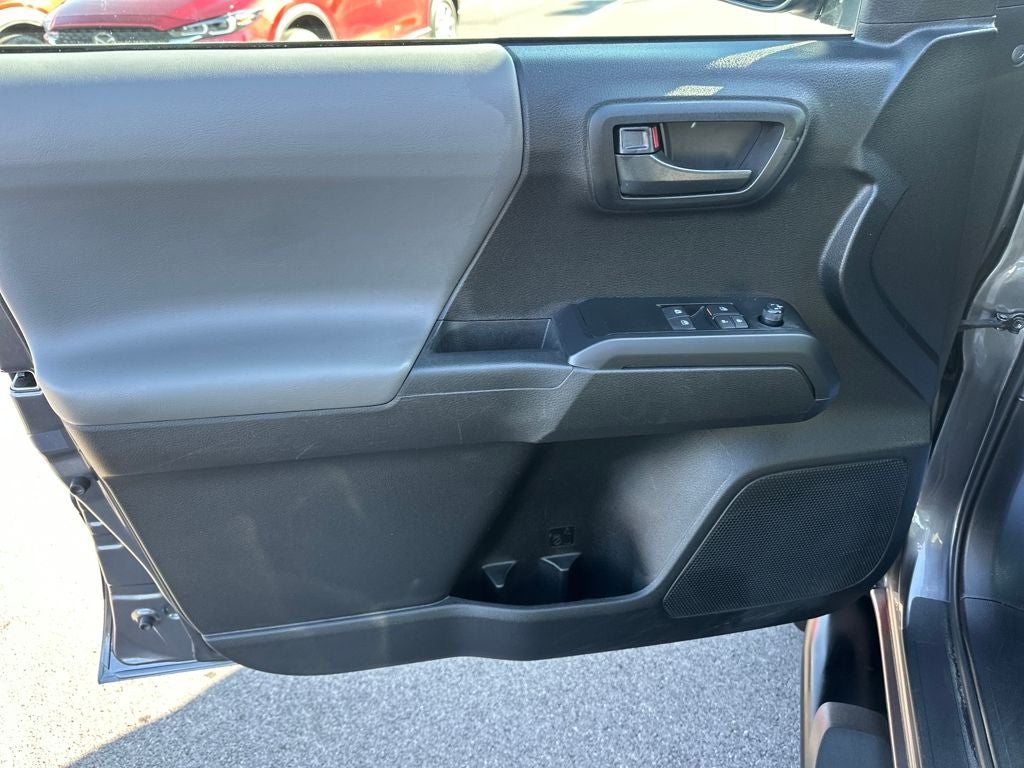 2022 Toyota TACOMA SR SR