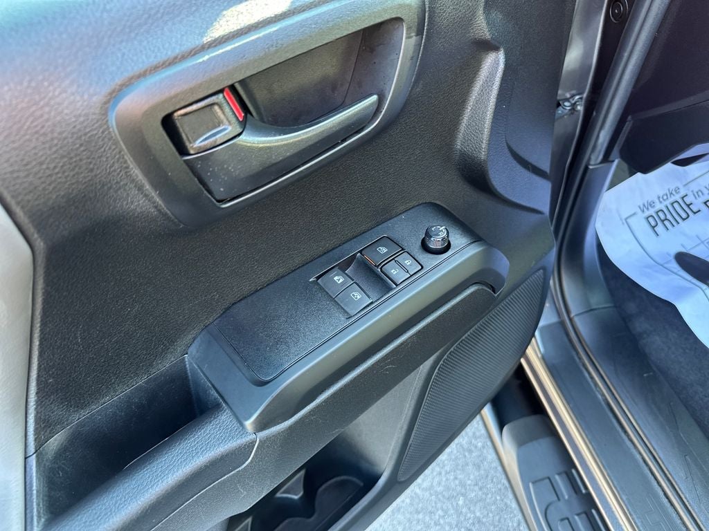 2022 Toyota TACOMA SR SR