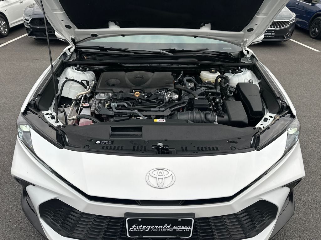 2025 Toyota CAMRY SE