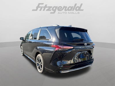 2026 Toyota Sienna Platinum 7 Passenger