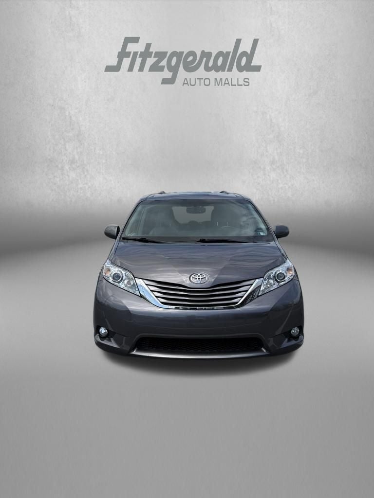2017 Toyota Sienna XLE