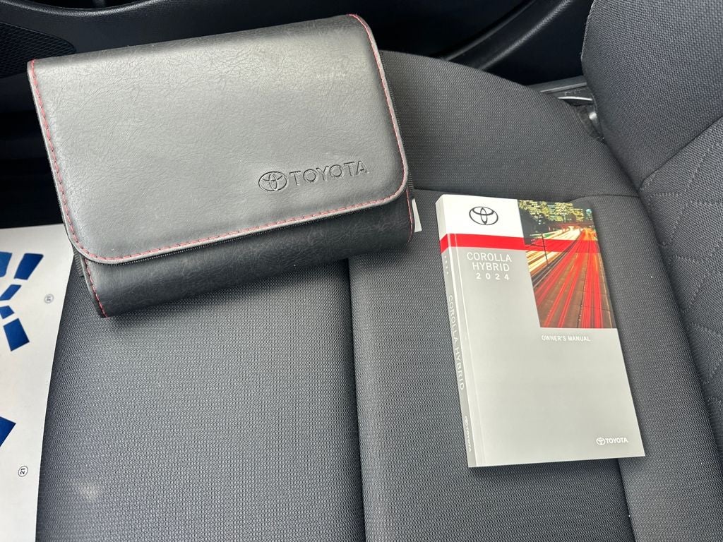 2024 Toyota COROLLA HYBRID LE
