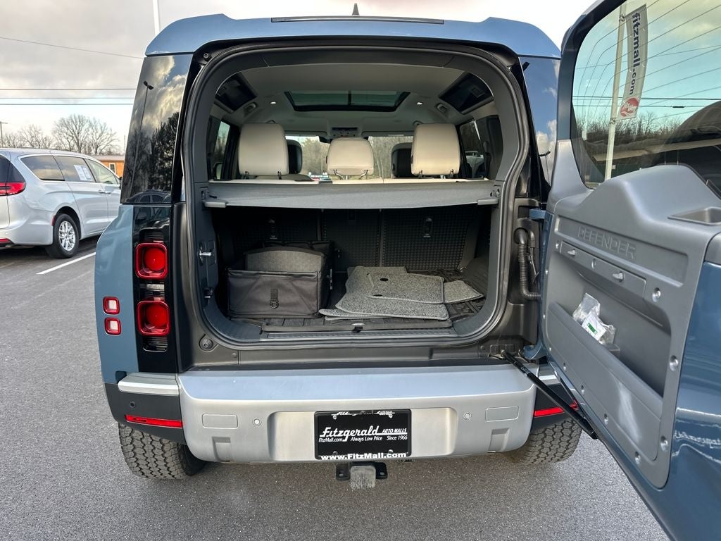 2024 Land Rover Defender 110 S