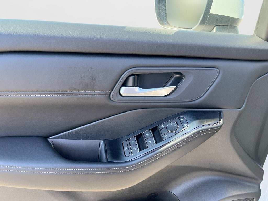 2026 Nissan Rogue SL