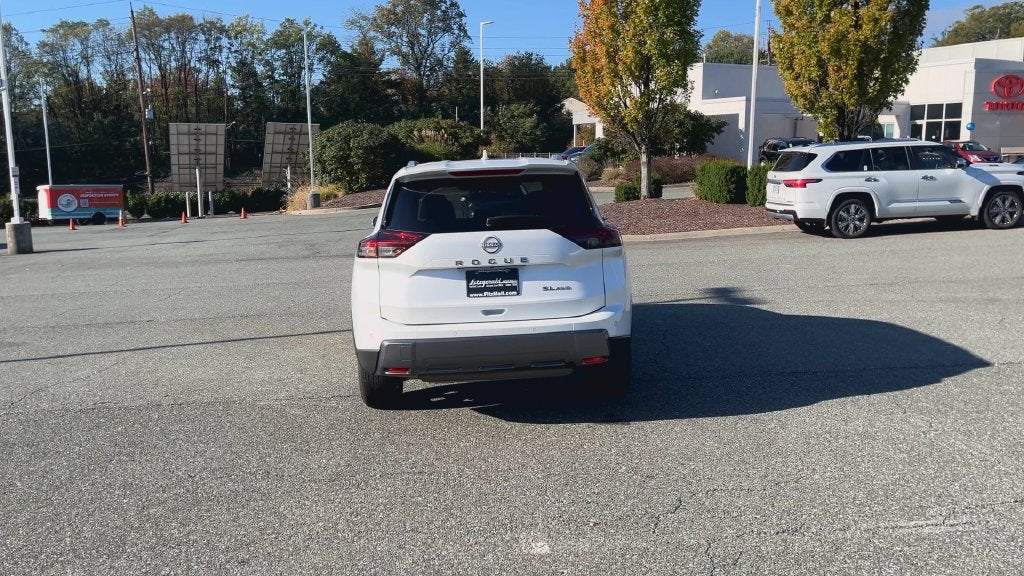 2026 Nissan Rogue SL