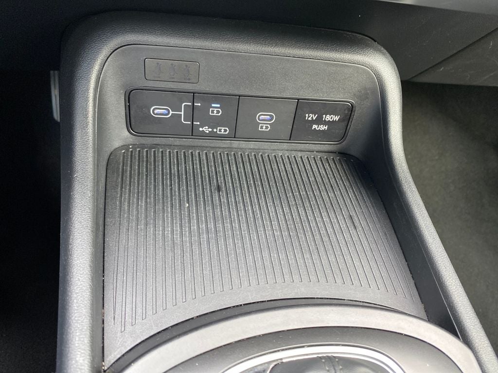 2024 Hyundai Kona SE