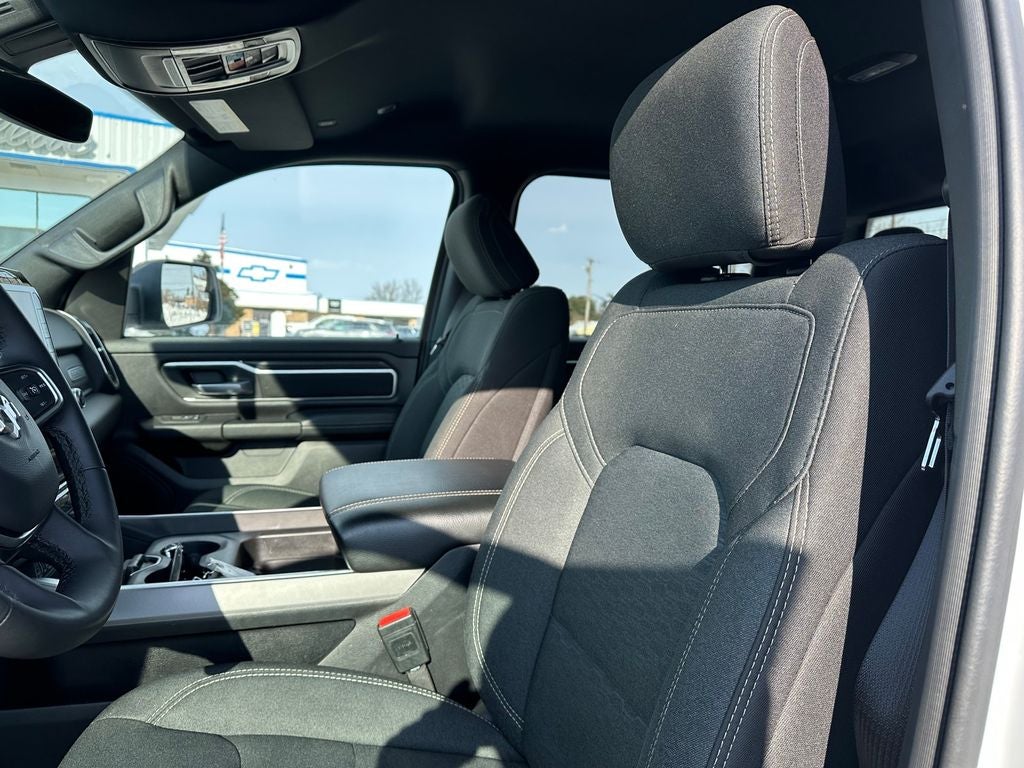 2025 RAM 1500 Big Horn Crew Cab 4x4 5'7' Box