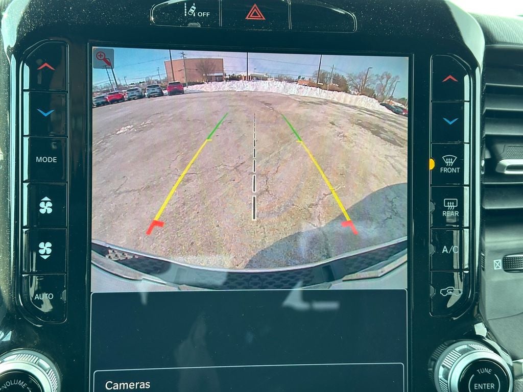 2025 RAM 1500 Big Horn Crew Cab 4x4 5'7' Box