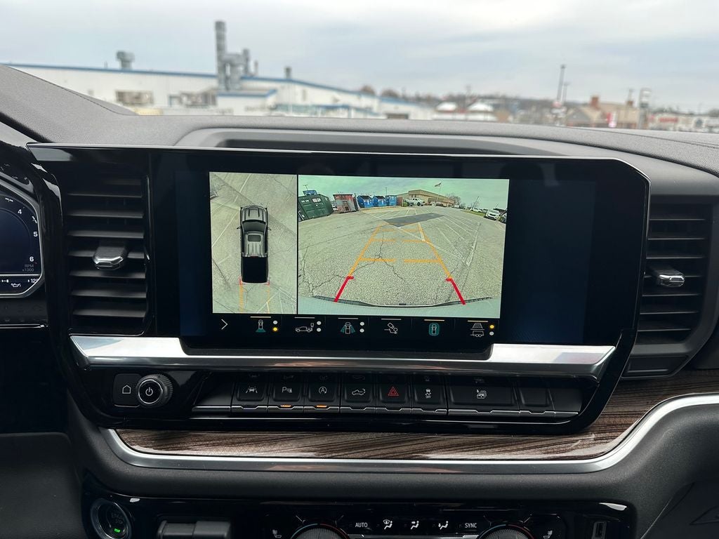 2022 Chevrolet Silverado 1500 4WD Crew Cab Standard Bed RST