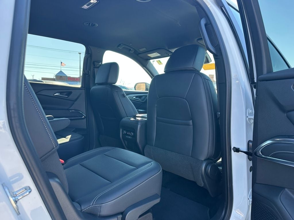 2025 Chevrolet Traverse LT 2LT