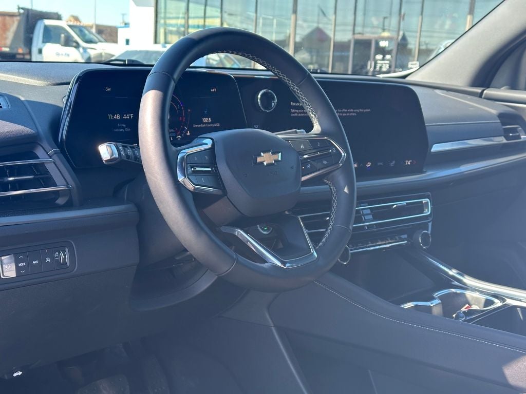 2025 Chevrolet Traverse LT 2LT