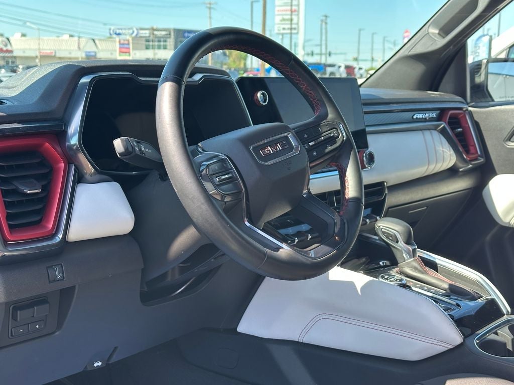 2023 GMC Canyon 4WD Crew Cab Short Box AT4X