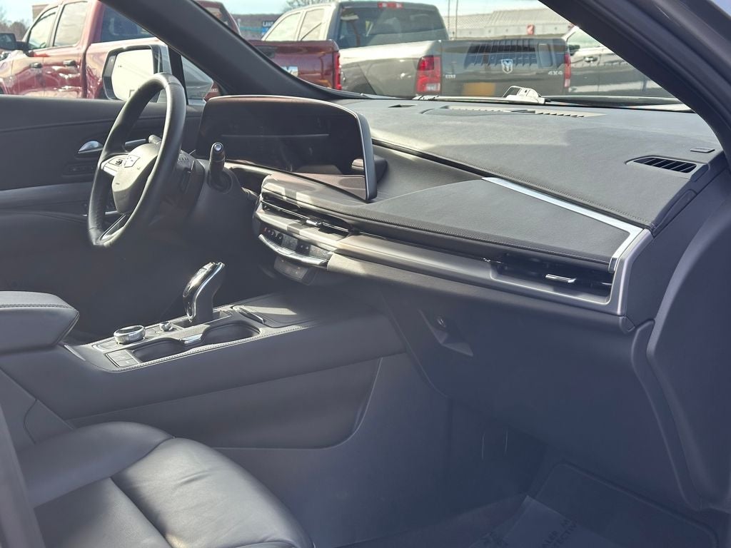 2025 Cadillac XT4 AWD Premium Luxury