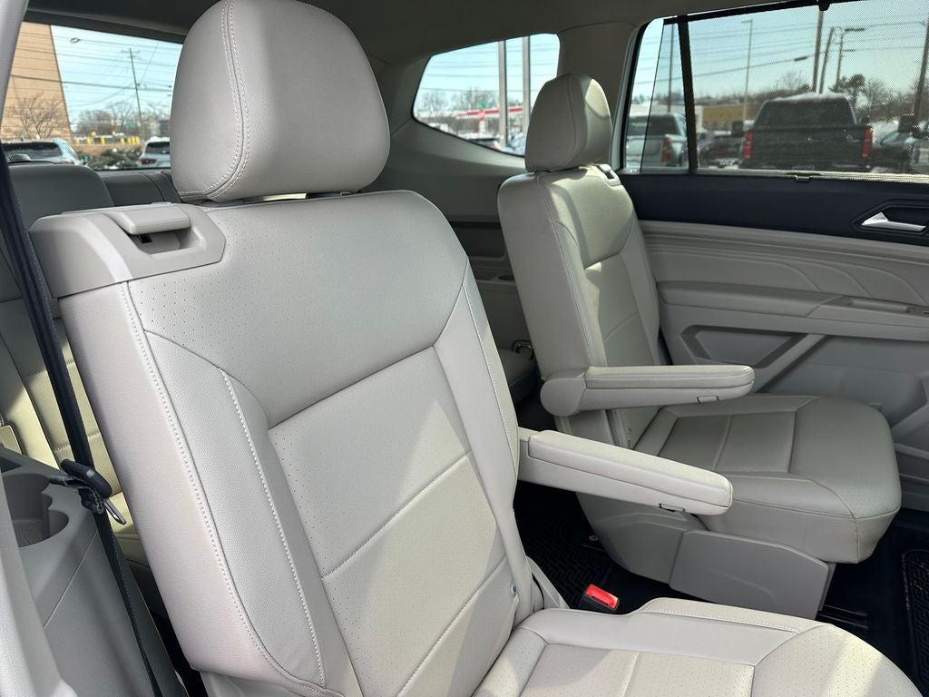 2021 Volkswagen Atlas 3.6L V6 SE w/Technology