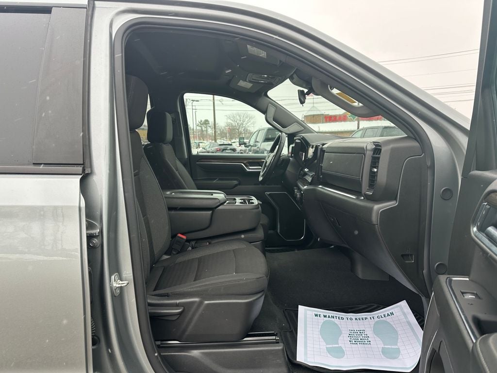 2025 Chevrolet Silverado 1500 4WD Crew Cab Standard Bed LT