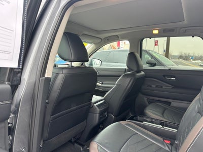 2023 Nissan Pathfinder Platinum 4WD