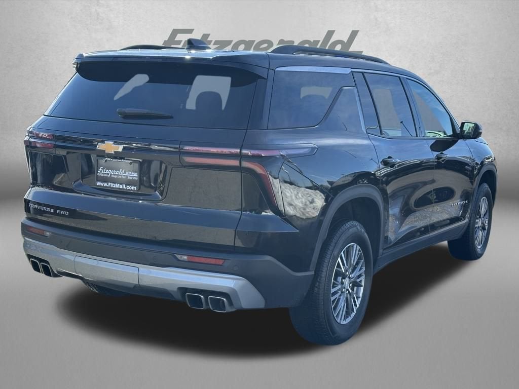 2025 Chevrolet Traverse LT