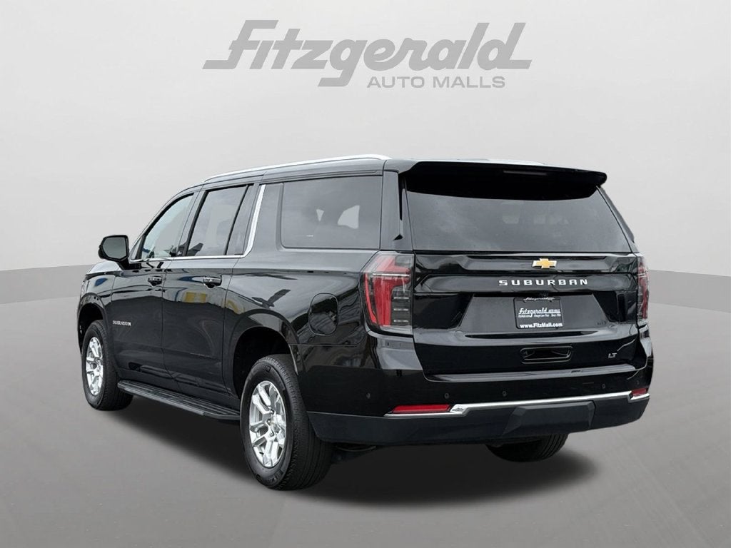 2025 Chevrolet Suburban LT