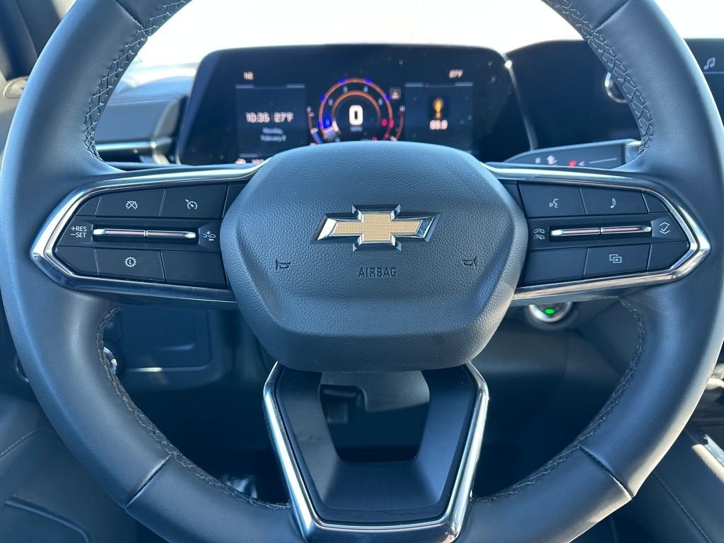 2025 Chevrolet Suburban LT