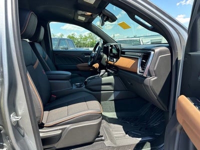 2025 GMC Canyon AT4
