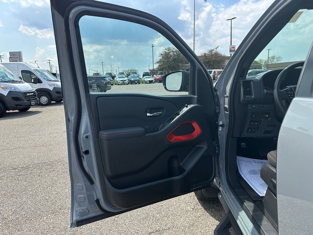 2024 Nissan Frontier PRO-4X