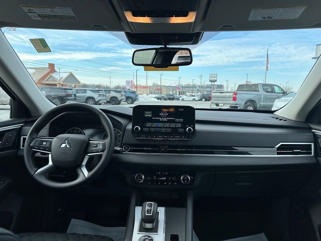 2022 Mitsubishi Outlander SEL Special Edition 2WD