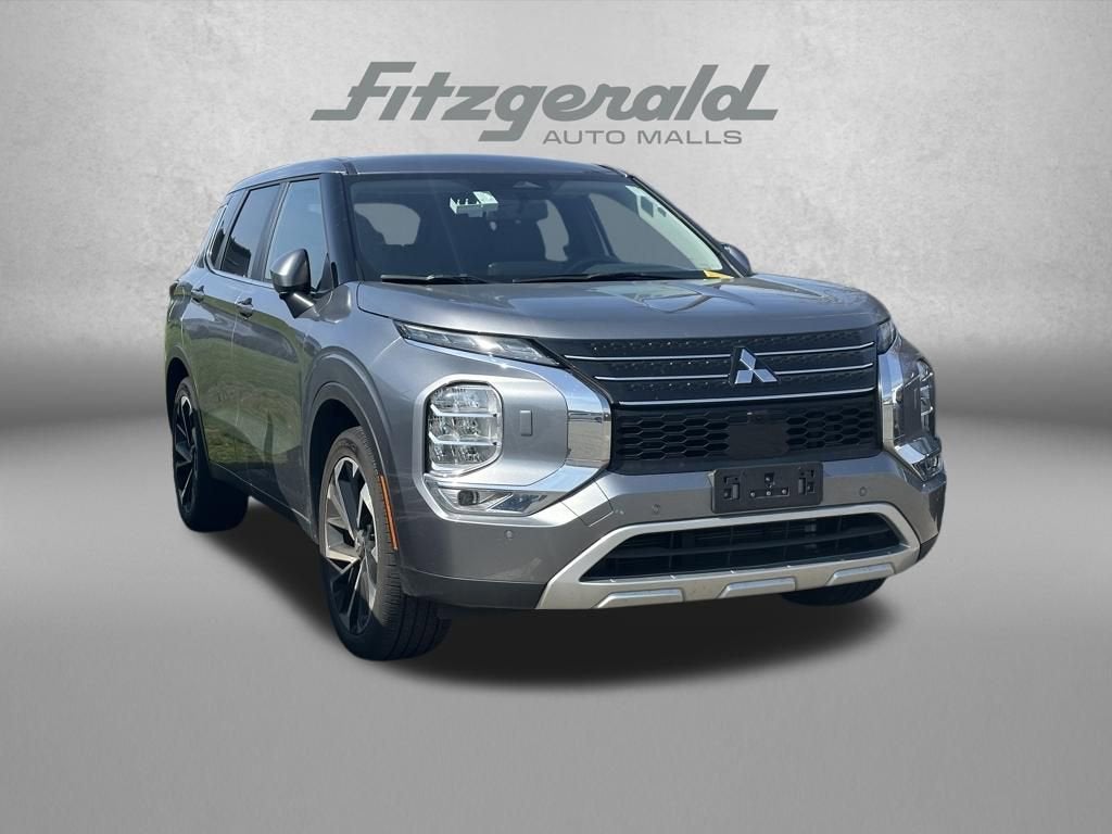 2024 Mitsubishi Outlander SE