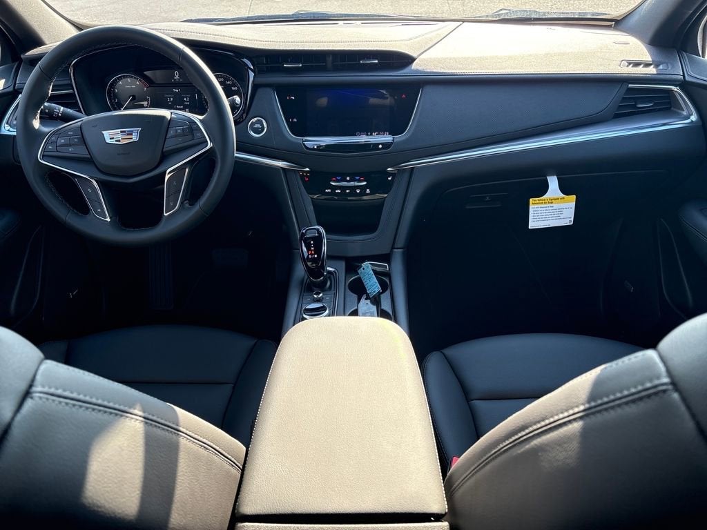 2026 Cadillac XT5 Luxury