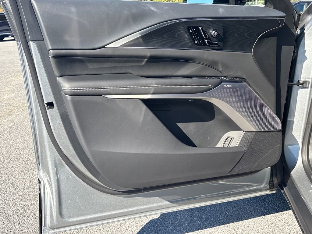 2026 Cadillac LYRIQ Premium Luxury