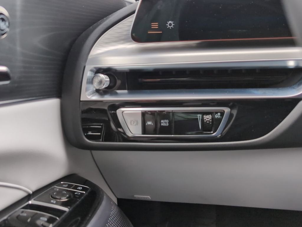 2026 Cadillac LYRIQ Premium Luxury