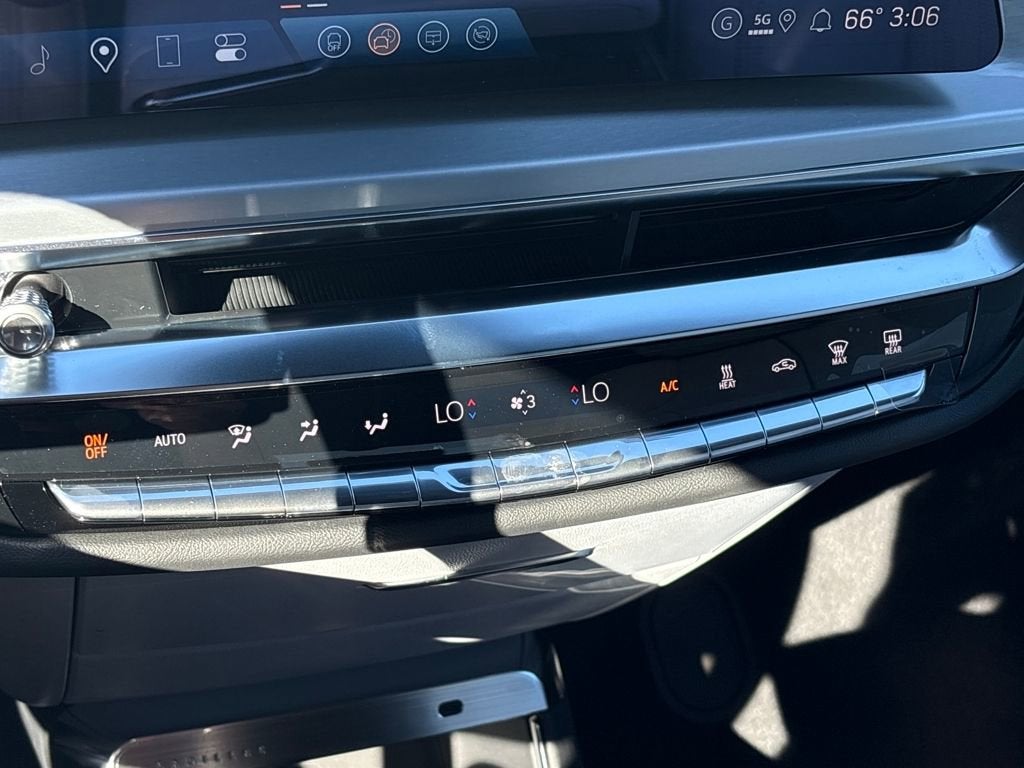 2026 Cadillac LYRIQ Premium Luxury