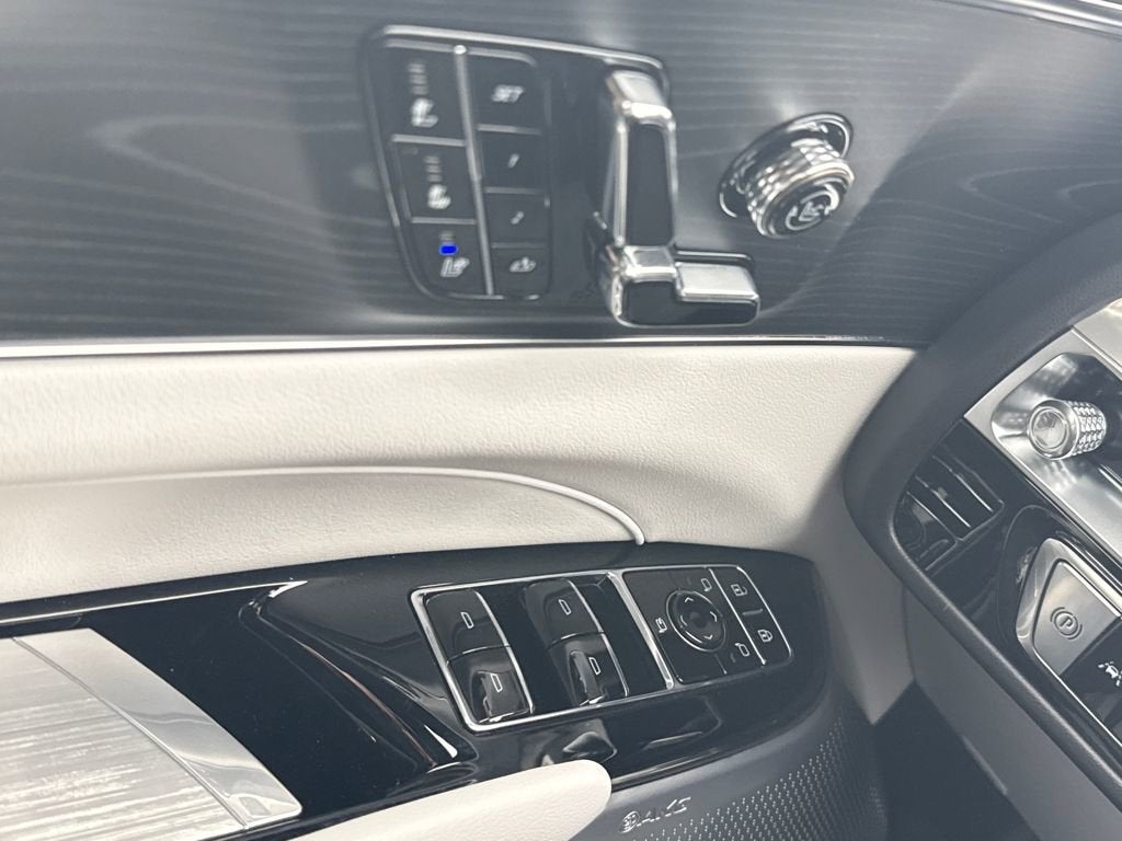 2026 Cadillac LYRIQ Premium Luxury