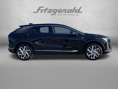 2025 Cadillac OPTIQ Luxury 1