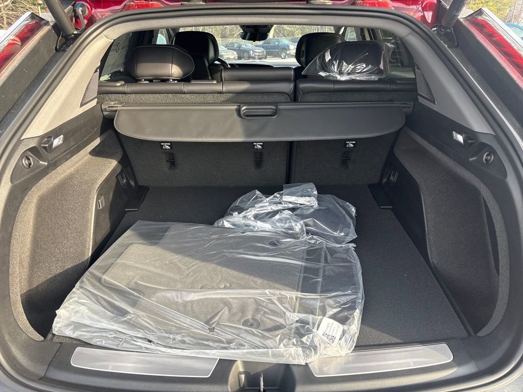 2026 Cadillac OPTIQ Premium Luxury