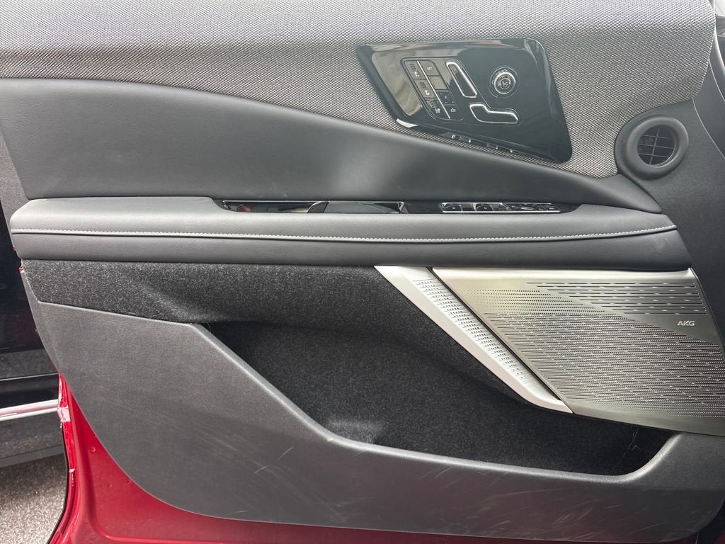 2026 Cadillac OPTIQ Premium Luxury