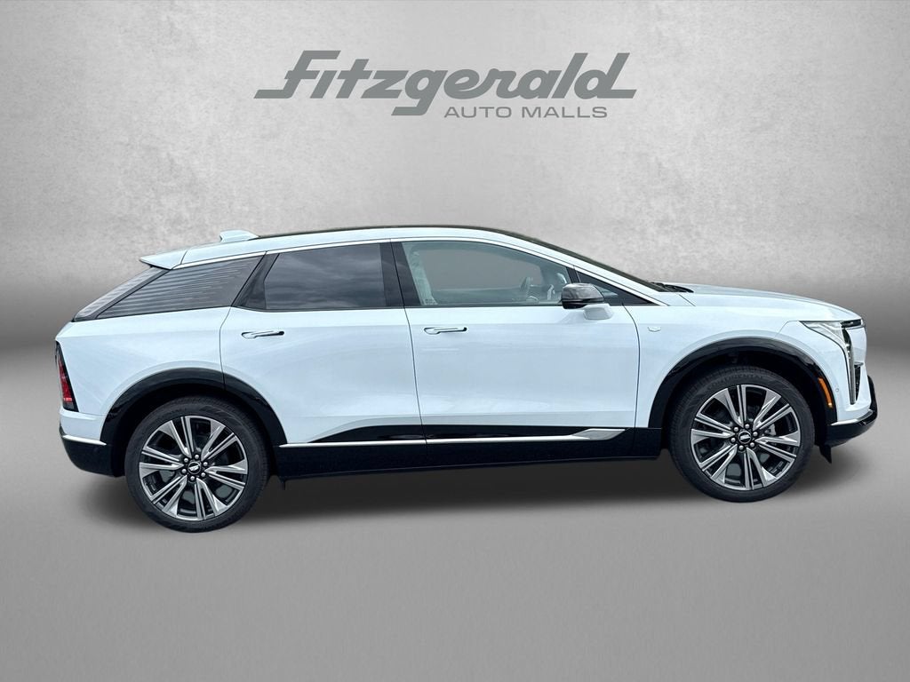 2026 Cadillac OPTIQ Premium Luxury