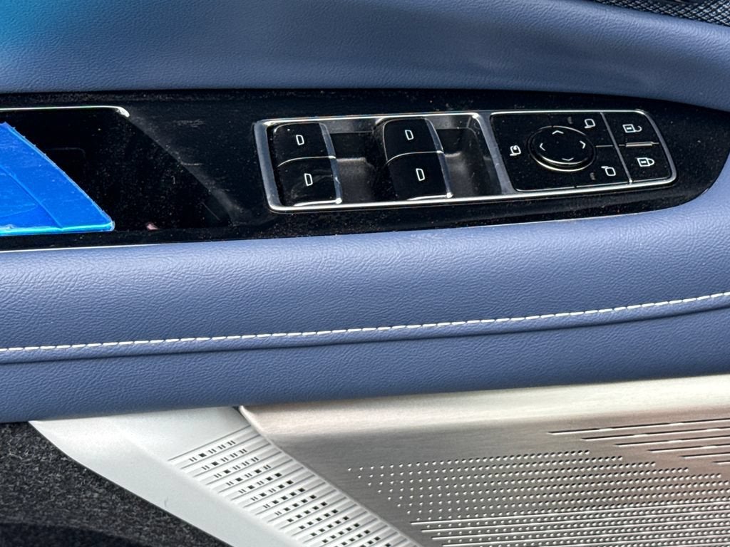 2026 Cadillac OPTIQ Premium Luxury
