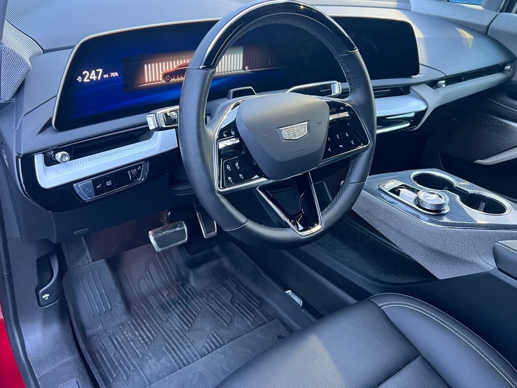 2025 Cadillac OPTIQ Sport 2