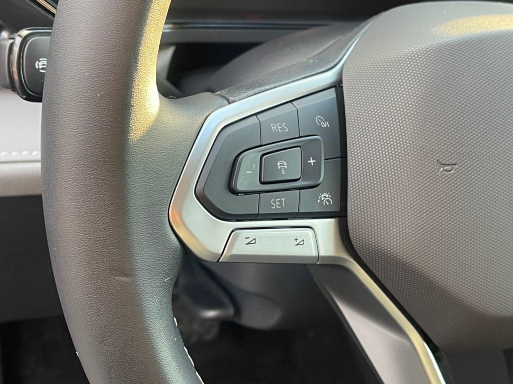 2024 Volkswagen Taos SEL