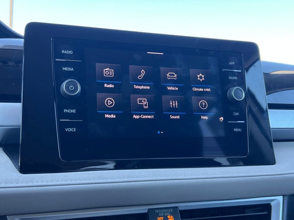 2025 Volkswagen Taos SE