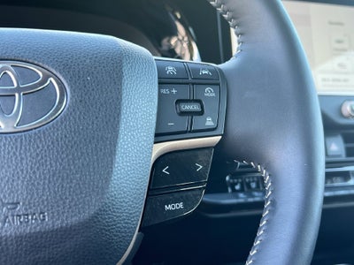 2025 Toyota Crown Signia XLE