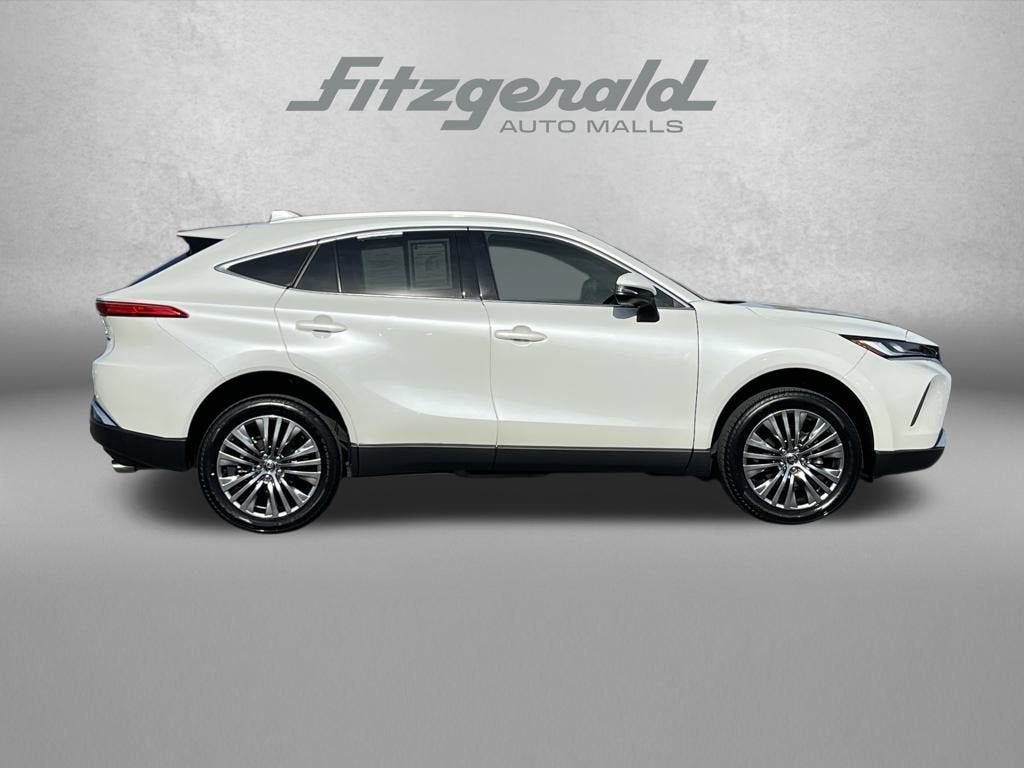 2022 Toyota Venza LE