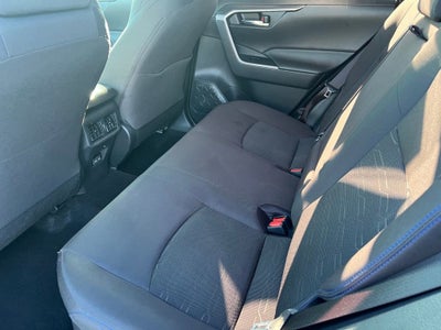 2024 Toyota RAV4 Hybrid SE