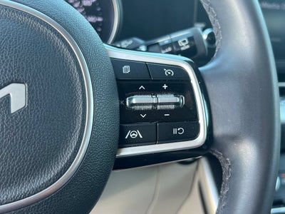 2024 Kia Carnival LX